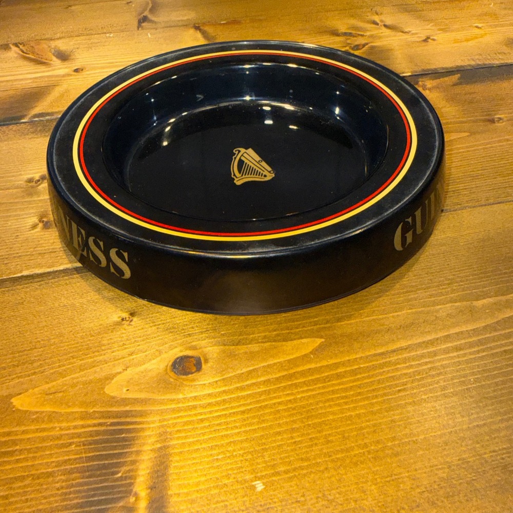 Vintage Guinness Pub Ashtray Praesidium England Black Melamine 1970s 80s Harp - Picture 2 of 5